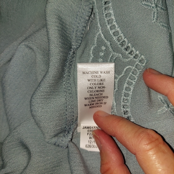 SOLD!  Sale 🌞 Artesia~Pastel Blue Embroidered Ruffle Eyelet Tassel Blouse NWOT - Picture 5 of 16